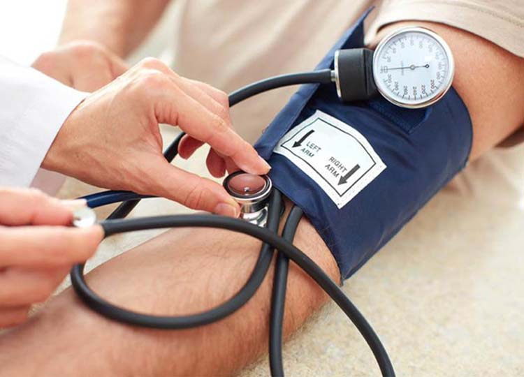 Hipertensos podem se vacinar mediante receita médica emitida nos últimos 12 meses
