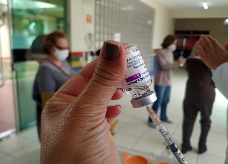 Confira a programação da vacina contra COVID desta segunda-feira, 23