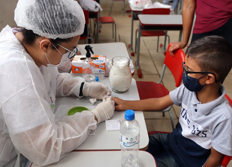 Prefeitura continua testagem da COVID-19 em alunos da Rede Municipal de Assis