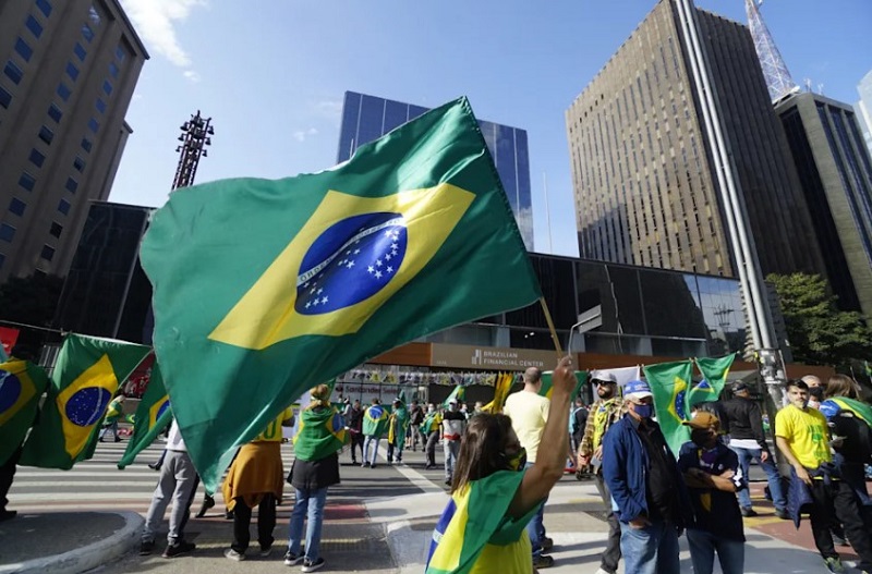 Caravanas saem de Assis para manifestação pró-Bolsonaro em São Paulo
