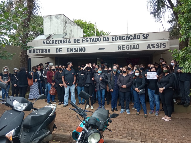 Abono Salarial: Servidores da Educação Estadual se manifestam contra Dória em Assis
