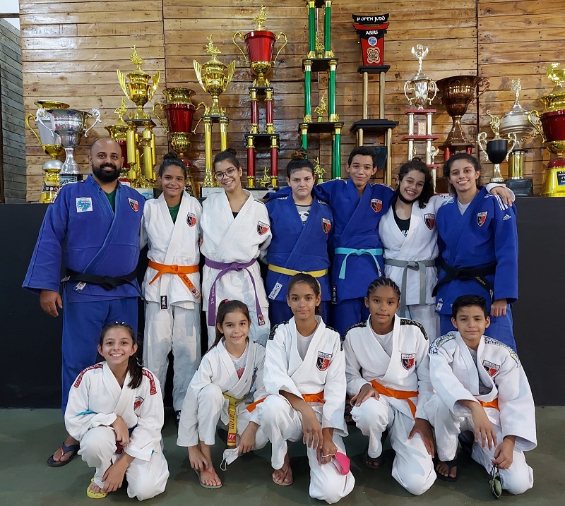 Judocas de Assis se classificam para competição interclubes