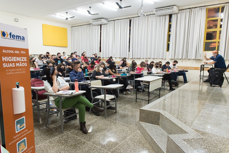 FEMA retomou aulas presenciais na segunda-feira, 31