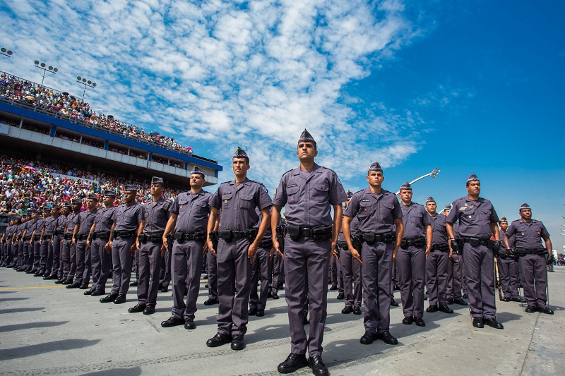 Governo de SP anuncia reajuste de 20% para policiais e agentes penitenciários