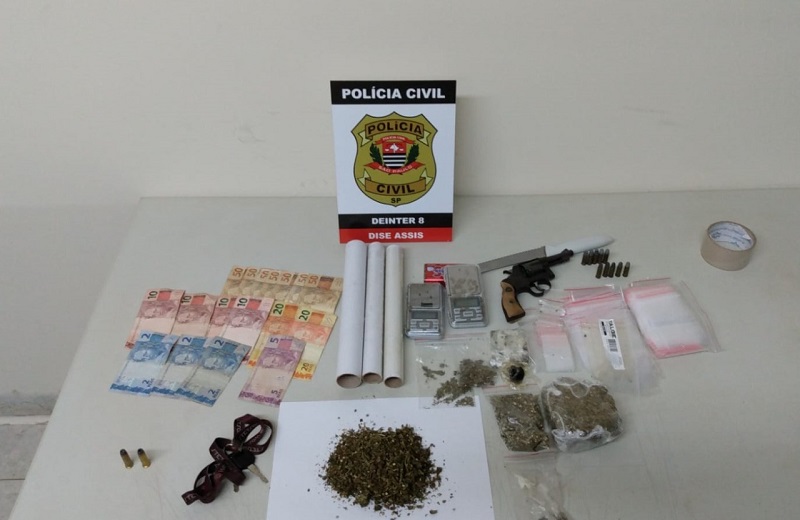 Rapaz que vendida drogas via ‘delivery’ é preso com drogas e arma em Assis