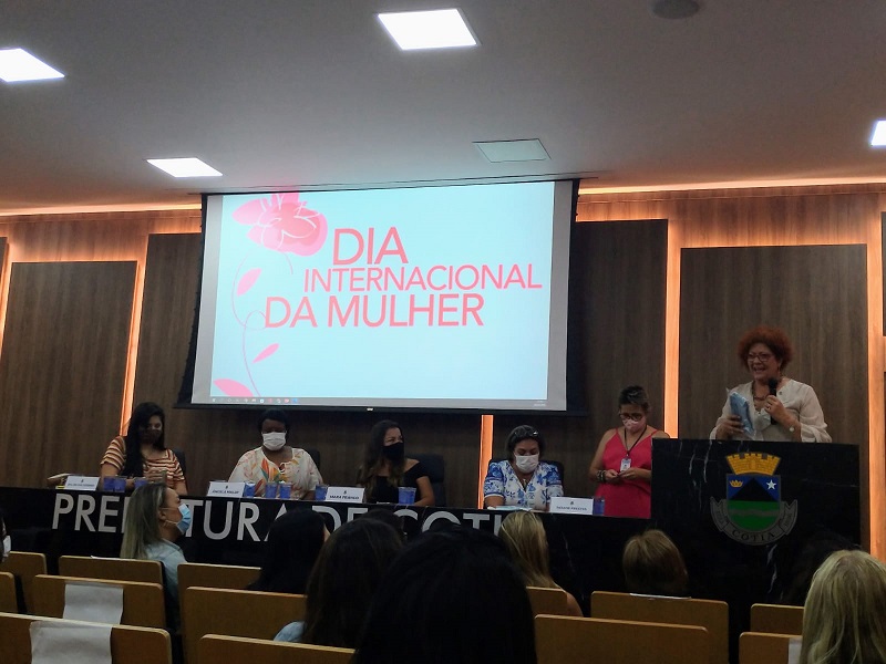 Beleza Solidária promove evento em homenagem ao Dia Internacional das Mulheres