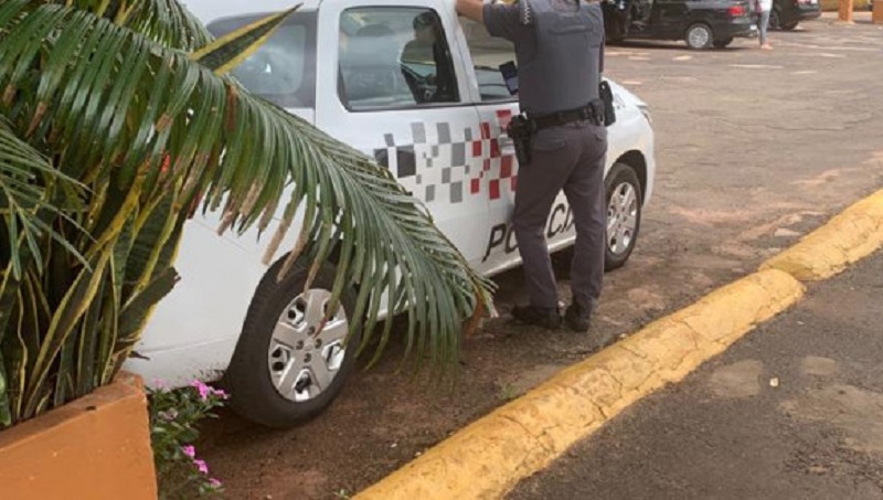 Após assassinato em restaurante de Paraguaçu, envolvido é morto em confronto com a PM