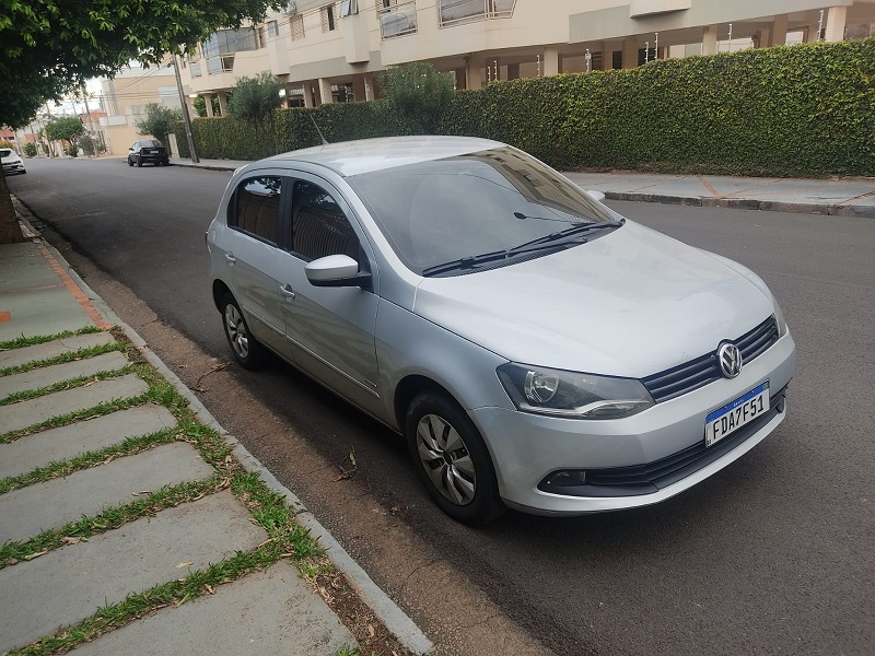 Ladrões armados levam carro de motorista de aplicativo, nesta manhã de terça-feira, 29