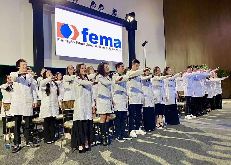 FEMA promove Cerimônia do Jaleco para os alunos da primeira etapa de Medicina