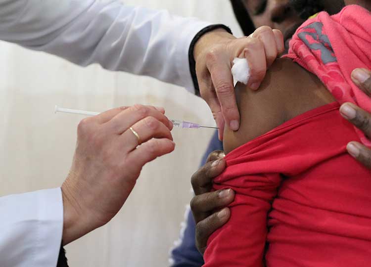 Crianças de 3 a 4 anos com comorbidades já podem se vacinar contra COVID-19