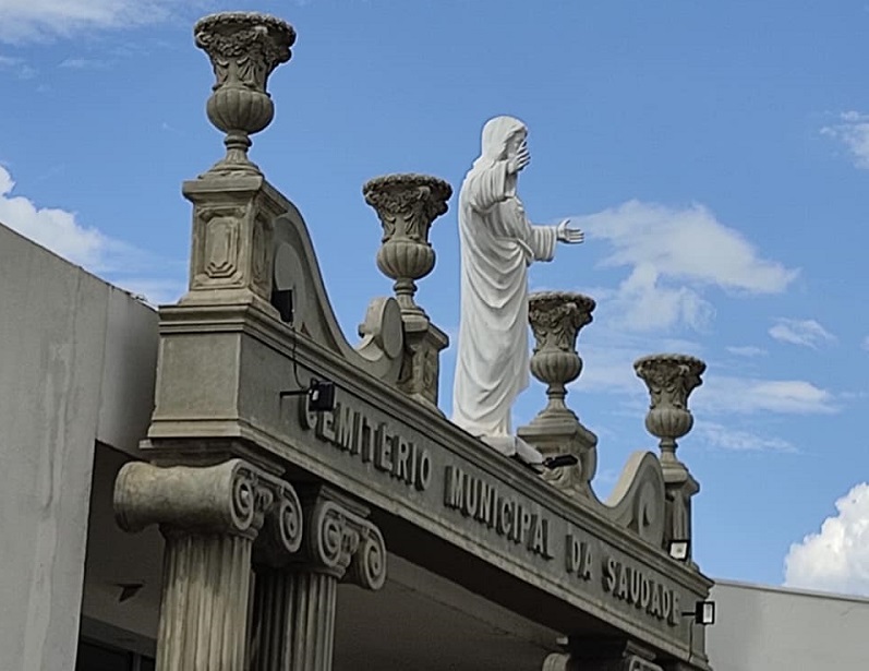 Sepultamentos em Assis neste dia 13 de setembro