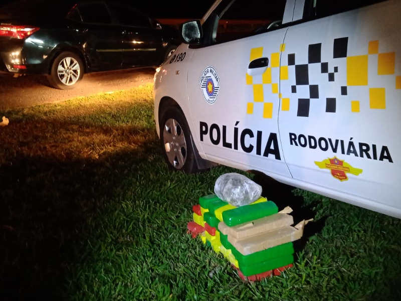 Passageira de veículo de aplicativo é presa com 22 kg de maconha