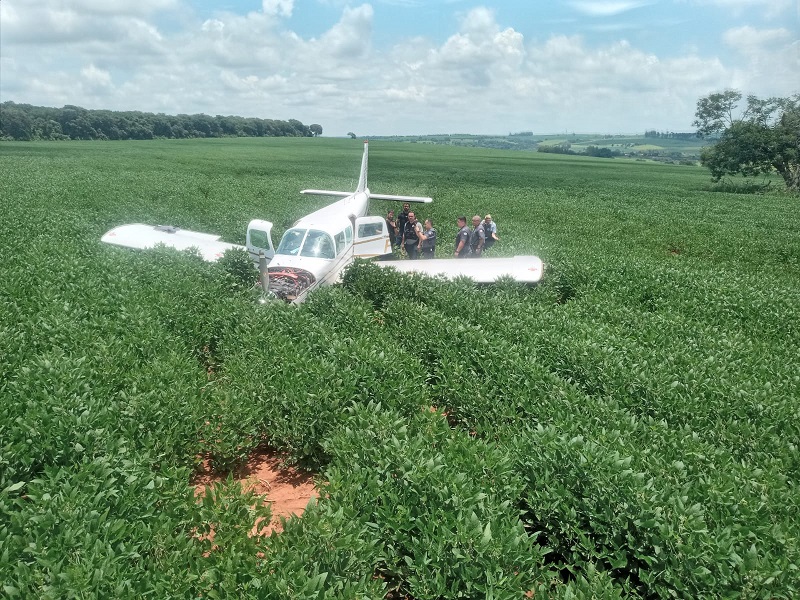 Polícia prende piloto da aeronave abandonada com 500 quilos de cocaína