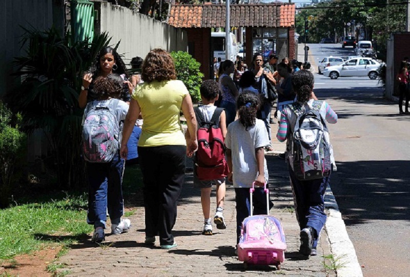 Rede estadual de SP volta às aulas nesta sexta-feira, 03