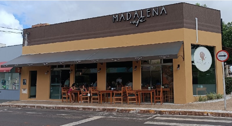 Cafeteria Madalena é reinaugurada e está sob nova direção
