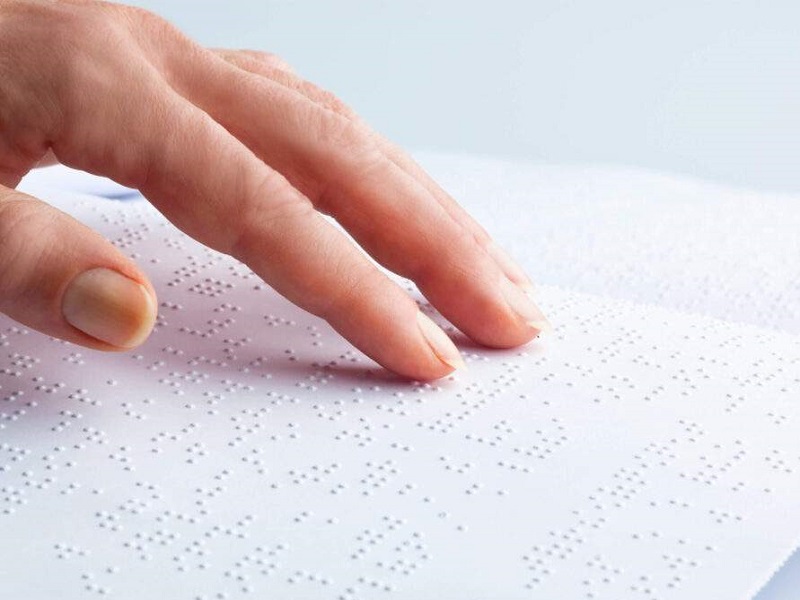Lei obriga cartórios de SP a disponibilizar certidões de óbito, nascimento e casamento em braille