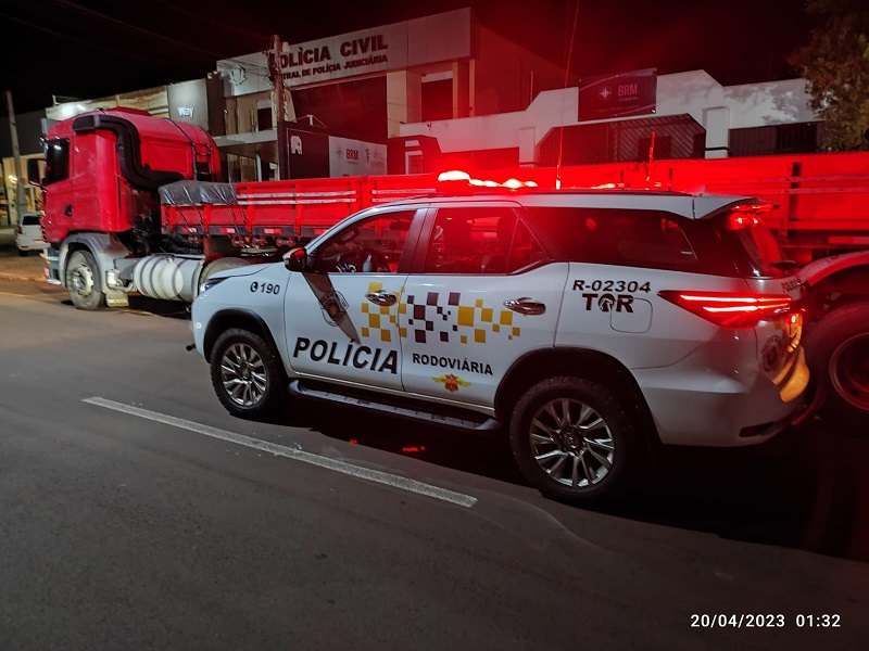 PM Rodoviária recupera caminhão roubado