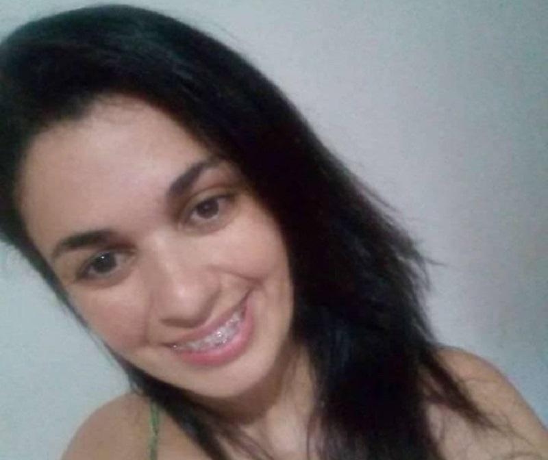 Mulher é morta a facadas em Paraguaçu e filha encontra o corpo
