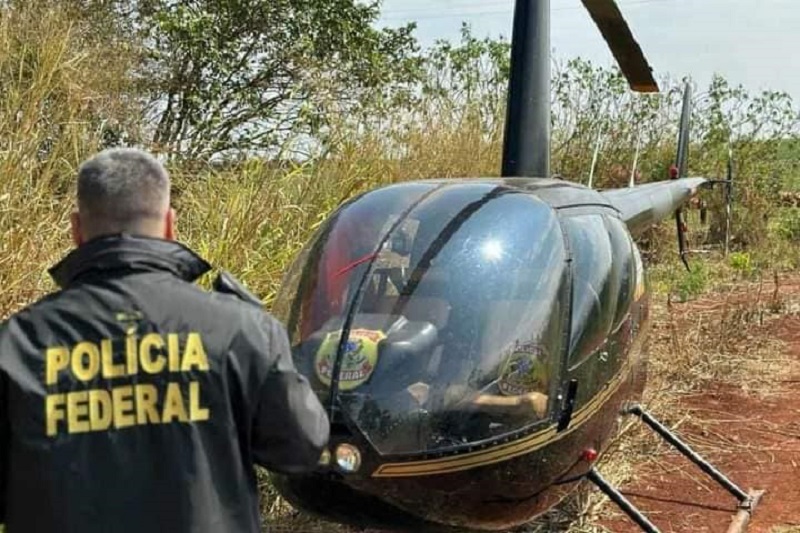 PF apreende helicóptero usado para o tráfico de drogas em Paraguaçu