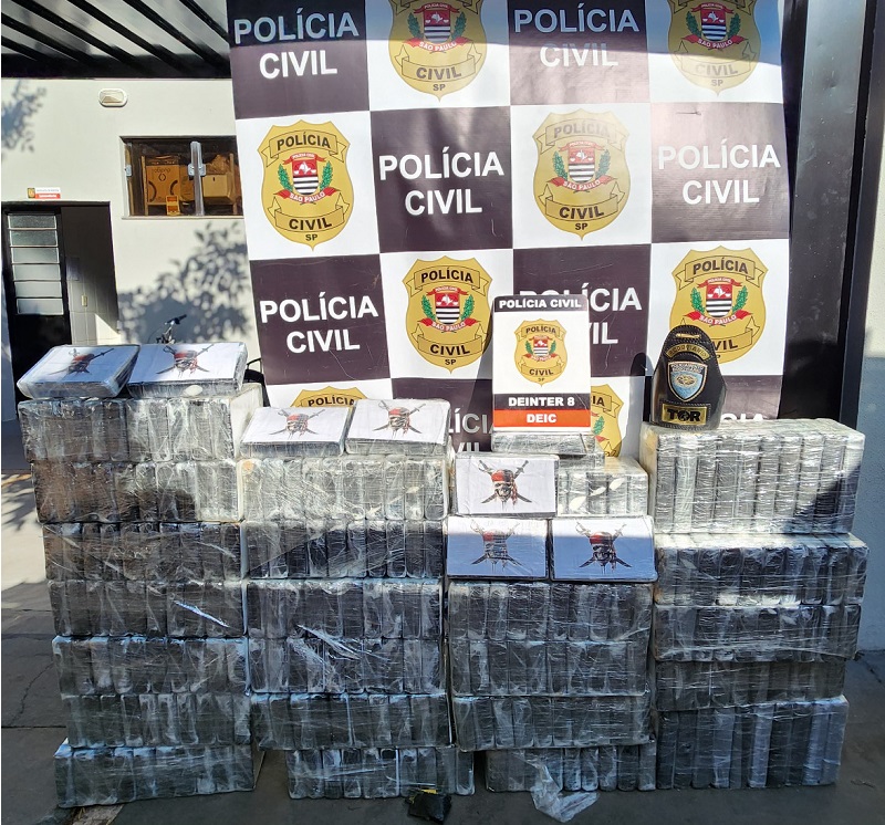 Polícia Civil apreende 250 quilos de cocaína no meio de caixas de frutas