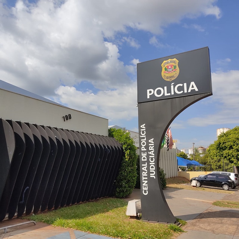 Homicídio: Homem é encontrado morto dentro de veículo na Vila Prudenciana