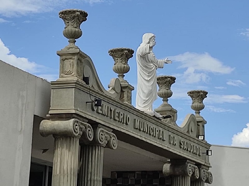 Quatro sepultamentos em Assis neste dia 12 de dezembro