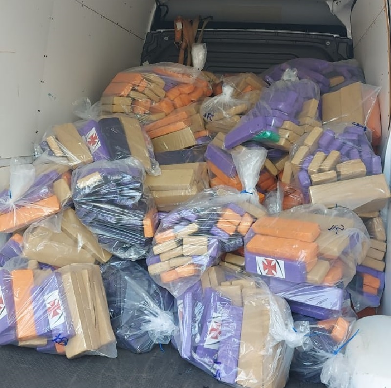 Polícia Civil de Assis incinera 4 toneladas de maconha apreendidas em Assis