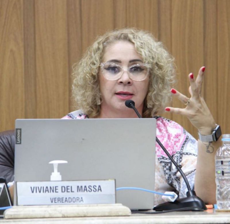 Vereadora Viviane Dell Massa anuncia sua pré-candidatura a prefeita de Assis