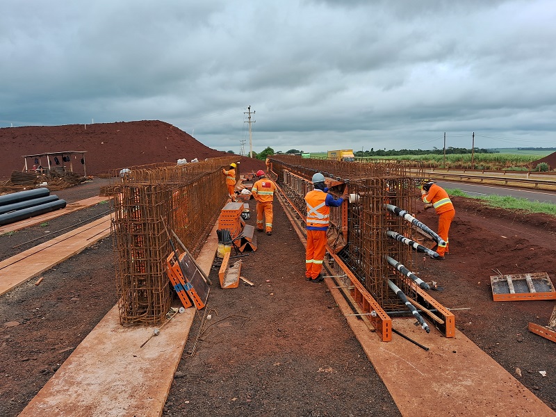 Obras duplicação da SP-333 são realizadas em Tarumã