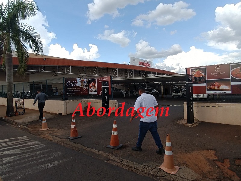 Homem morre após passar mal em supermercado de Assis