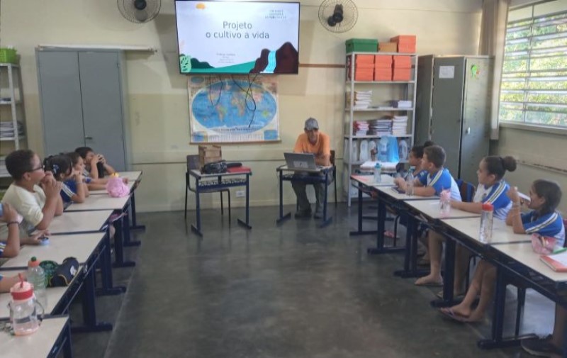 UNIFIO realizou palestra sobre Educação Ambiental na EMEF Professora Dorothildes Bononi Gonçalves