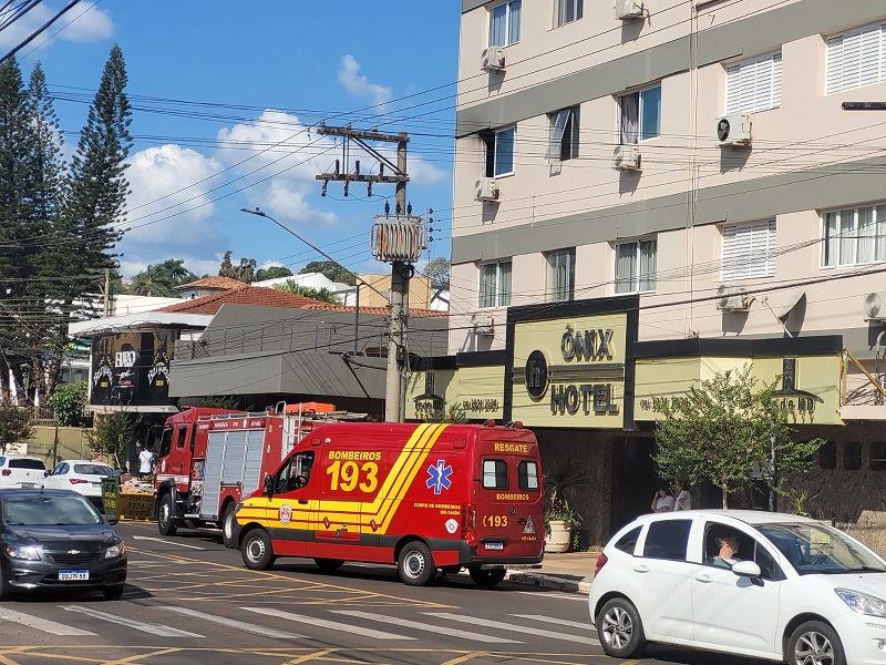 Mês de maio começa com incêndio no Ônix Hotel