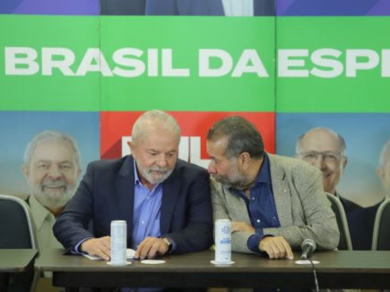 Escândalo do INSS leva à troca de ministro e governo avalia como ressarcir aposentados