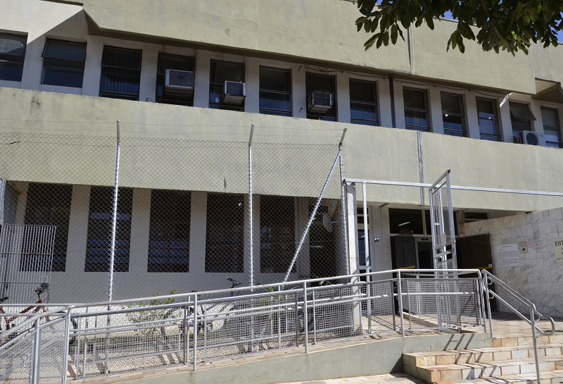 Juiz de Assis assume processo contra delegado acusado de abuso de autoridade em Cândido Mota
