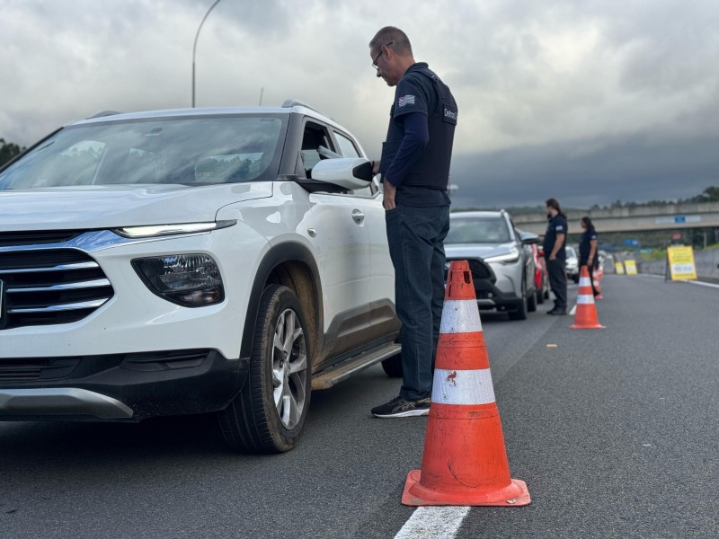 Álcool e direção: Detran-SP quer fiscalizar 70.000 motoristas no Maio Amarelo 2025