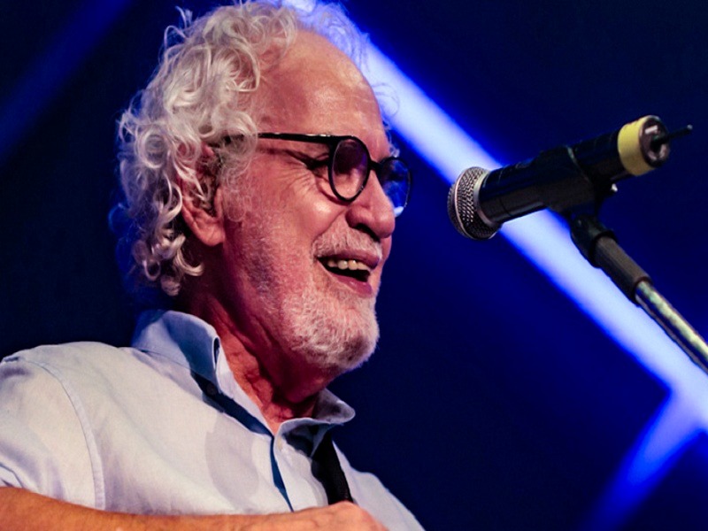 Sexta-feira (16) tem show de Renato Teixeira com renda para a Pediatria da Santa Casa de Marília