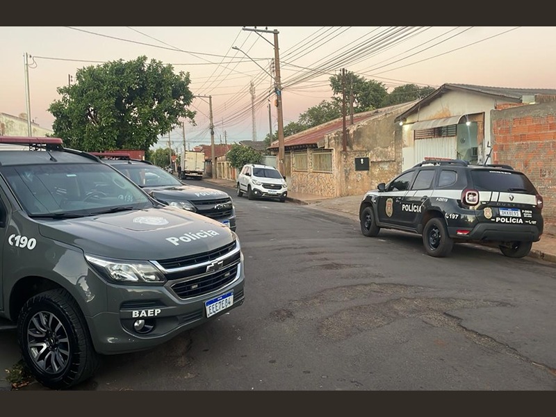Quatro pessoas são presas em operação policial contra furto de caminhonetes em Assis e Londrina