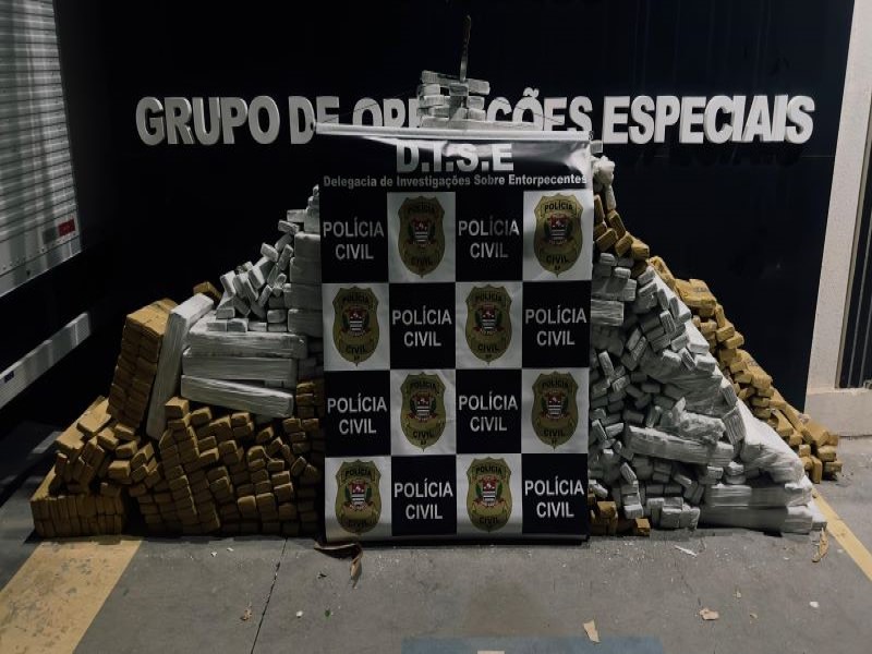 Mais de uma tonelada de maconha é apreendida em Presidente Bernardes