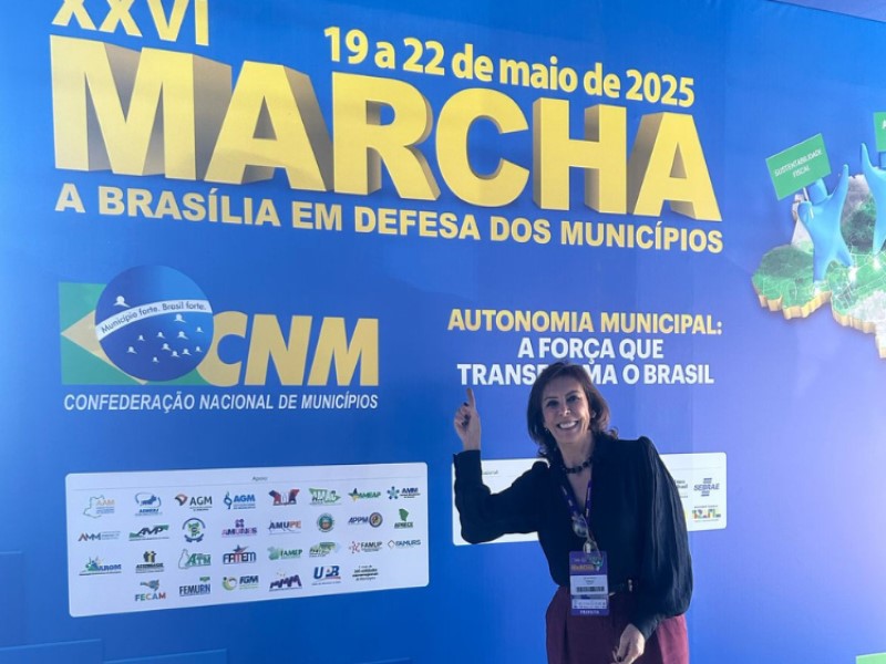 Assis participa da Marcha dos Prefeitos em Brasília