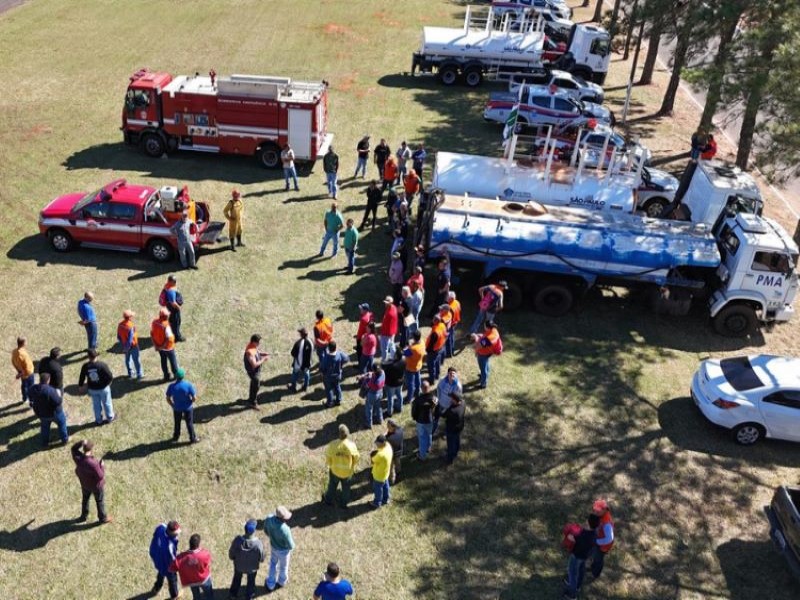 Defesa Civil de Assis participa de curso regional de brigada de incêndio