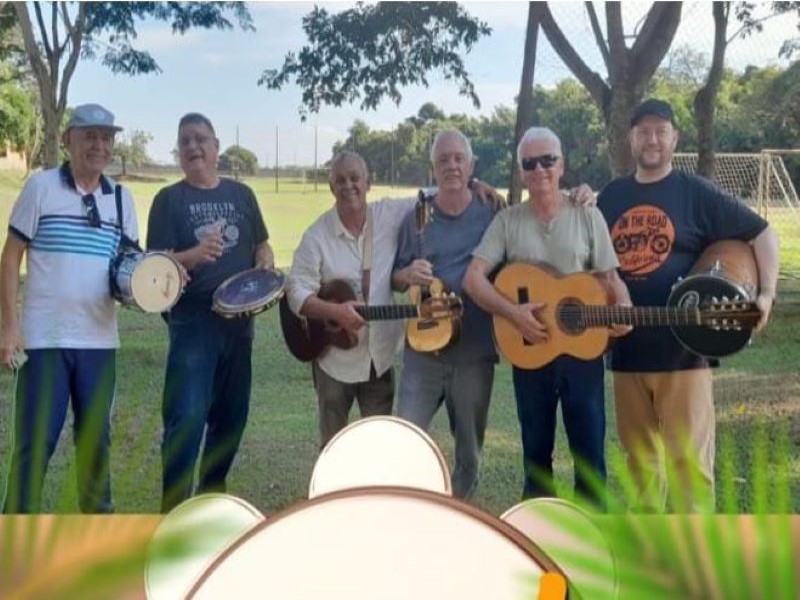 Grupo é Samba: de verdade, ao vivo e com alma para todas as ocasiões