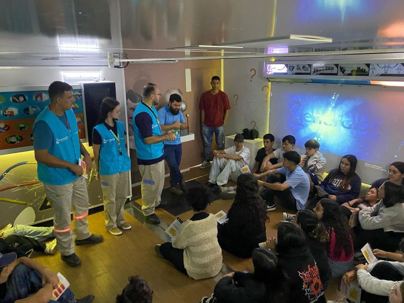 Em 5 meses, Projeto Nossa Energia troca mais de 14 mil lâmpadas de famílias de baixa renda