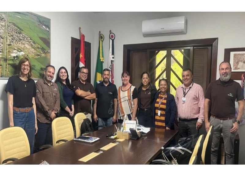 Prefeita de Tarumã recebe representantes da Nova América para discutir futuras parcerias