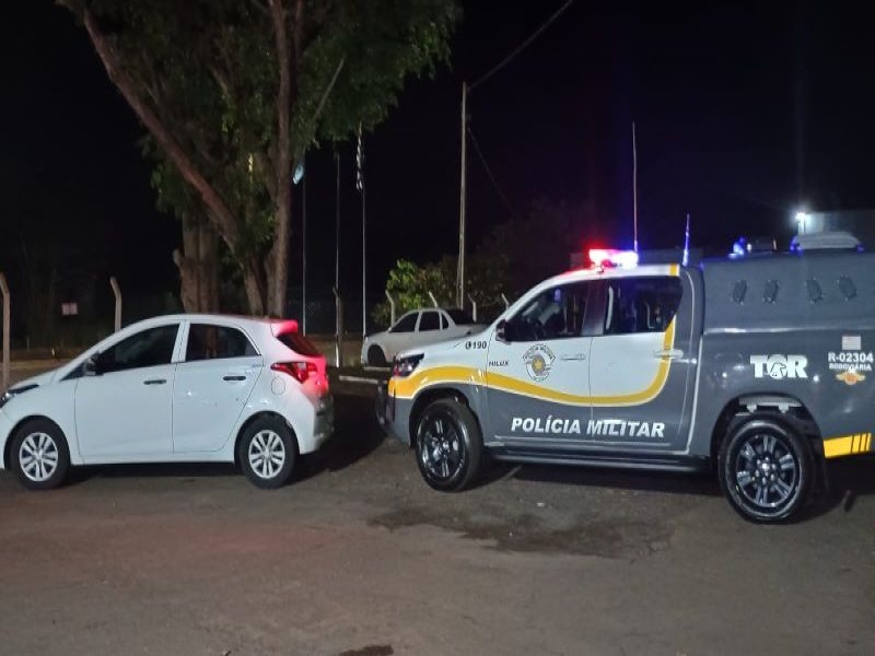 Polícia Rodoviária prende motorista e recupera carro furtado em Florínea