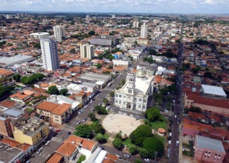 O que abre e fecha no feriado de Corpus Christi em Assis