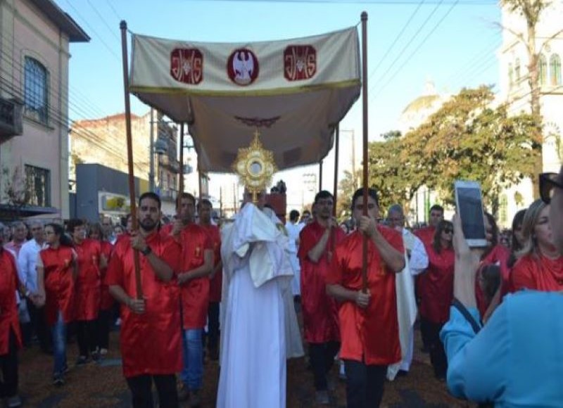 Solenidade de Corpus Christi começa nesta quinta-feira às 15 horas na Catedral de Assis