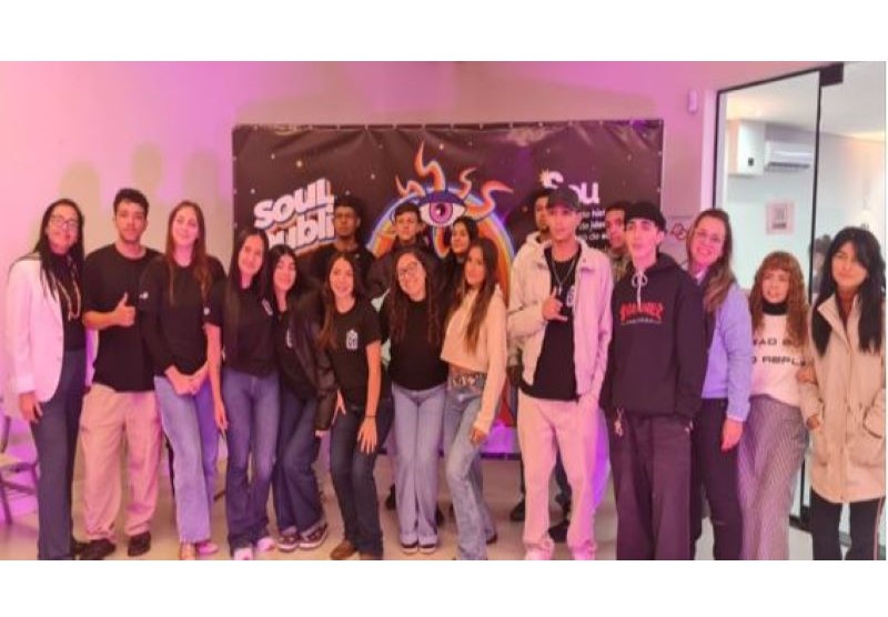 Alunos da Escola Prof. Carlos Alberto de Oliveira participam de semanas acadêmicas na FEMA