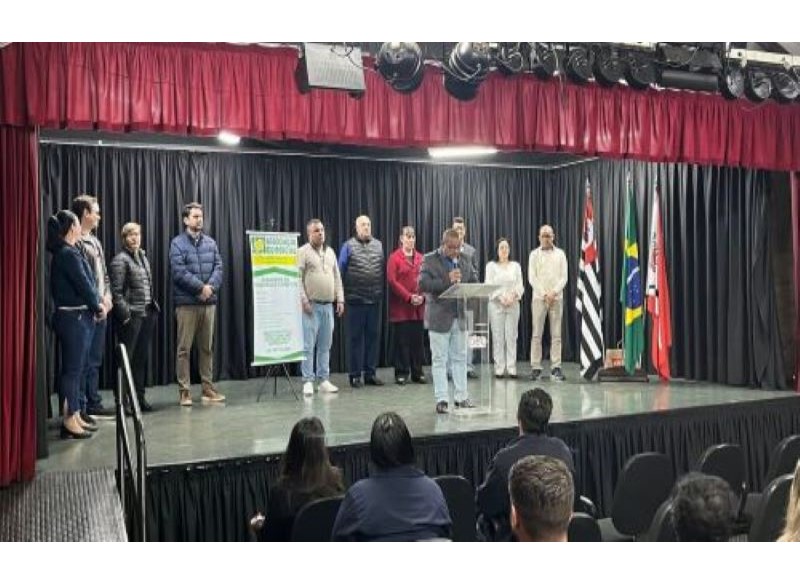Nova diretoria da Associação Comercial e Industrial de Tarumã toma posse em cerimônia no CIEC