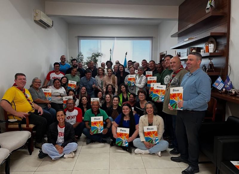 Prefeitura de Assis homenageia entidades que participaram da 26ª Festa do Milho