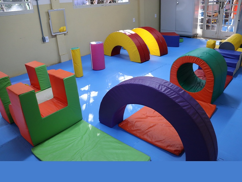 Sala do Centro Fênix ganha novos recursos para atendimento a crianças com autismo